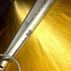 John Frieda straightener